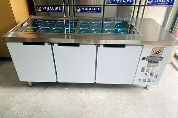 Tủ Bàn Salad 1.8m